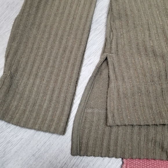 Anthropologie Turtleneck Green Ribbed - Picture 3 of 5